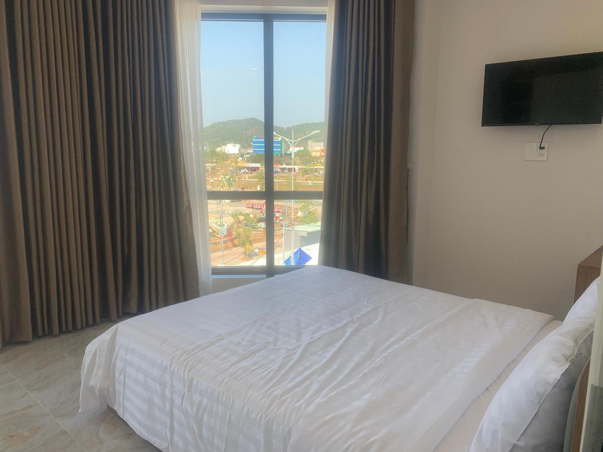 Ha Hung Panorama Hotel Ха Тени Екстериор снимка